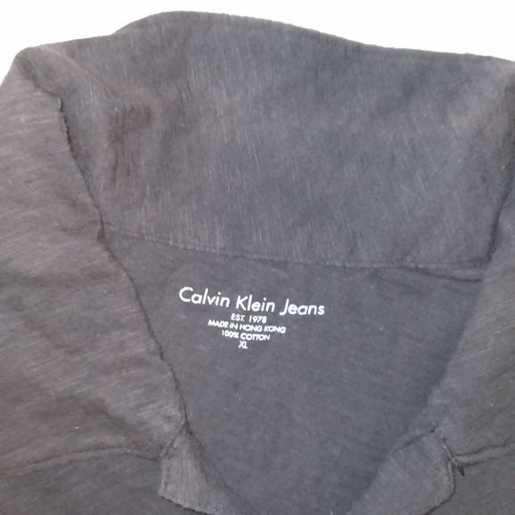 Calvin Klein Jeans open neck tshirt sz XL - Picture 4 of 7